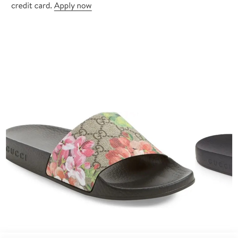 Pursuit Slide Sandal
GUCCI